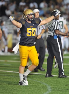 Senior linebacker Leonard Skubal
celebrates Friday's win over
De La Salle.