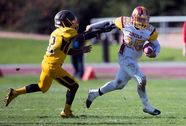 Josiah Calvo-Martinez (25) scored two rushing touchdowns.