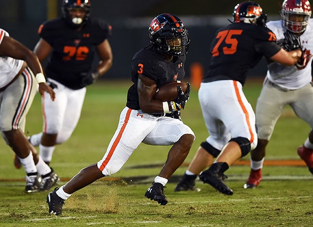 Hoover's Larry McCammon breaks free early. 