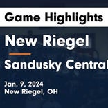 Basketball Game Recap: New Riegel Blue Jackets vs. Calvert Senecas