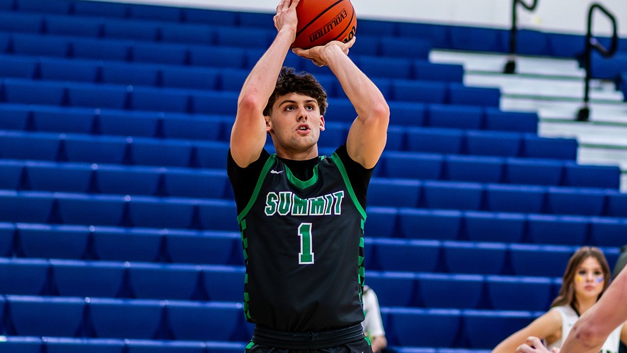 WATCH: Drew Bledsoe's nephew alley-oops at the buzzer to give Summit the Class 5A state title in Oregon