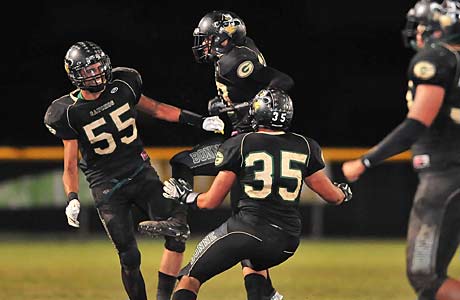 Narbonne jumped from No. 5 to No. 2 in this week's Farwest rankings after another playoff win.