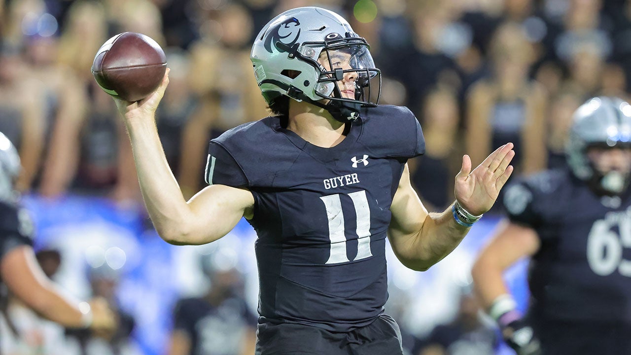 Jackson Arnold named 2022 MaxPreps Texas High School Football Player of the Year