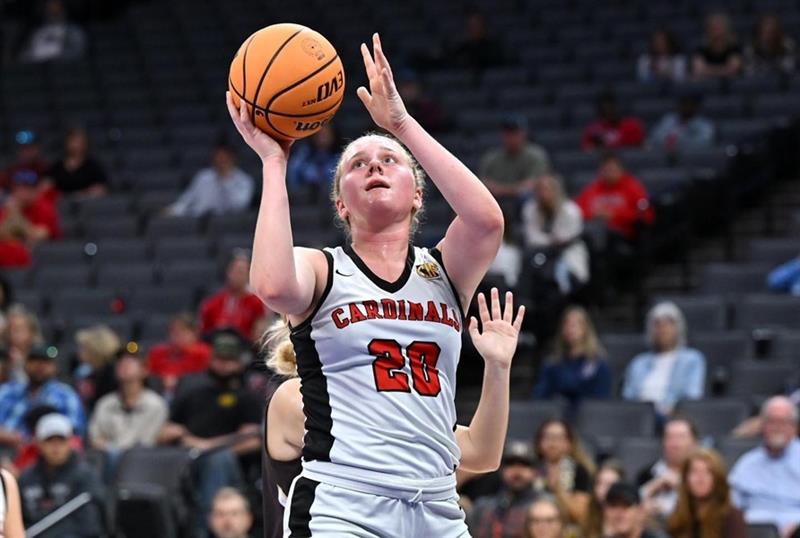 Woodland Christian junior Siena Sorbello drives for two of her game high 21 points in the CIF Division V state championship game. (PHOTO: David Steutel)