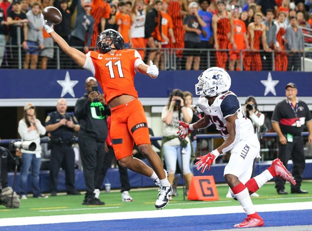 Jaxon Smith-Njigba of Rockwall with one of 15 catches for 258 yards and five touchdowns in a memorable 60-59 win over Allen on Nov. 22.