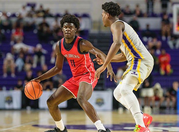 Five-star junior Caleb Gaskins, a transfer from Montverde Academy, played a crucial role for the Explorers with 13 points and nine rebounds. (Photo: Eugene Alonzo)