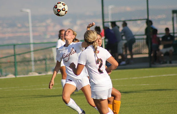 A stingy defense and prolific offense have helped Eldorado, the favorites to win the 5A title, to a 17-1 record.