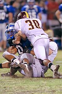 Las Lomas will look to their D in the second half.