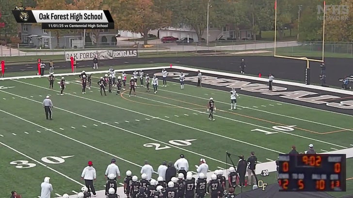 Football Recap: Make It Four in a Row for Oak Forest