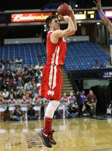 Katin Reinhardt scored a game-high
30 points.
