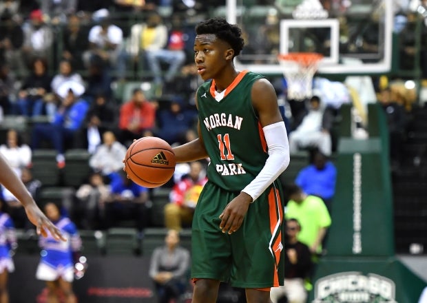 Ayo Dosunmu in action during the Chicago Public League tournament last February.