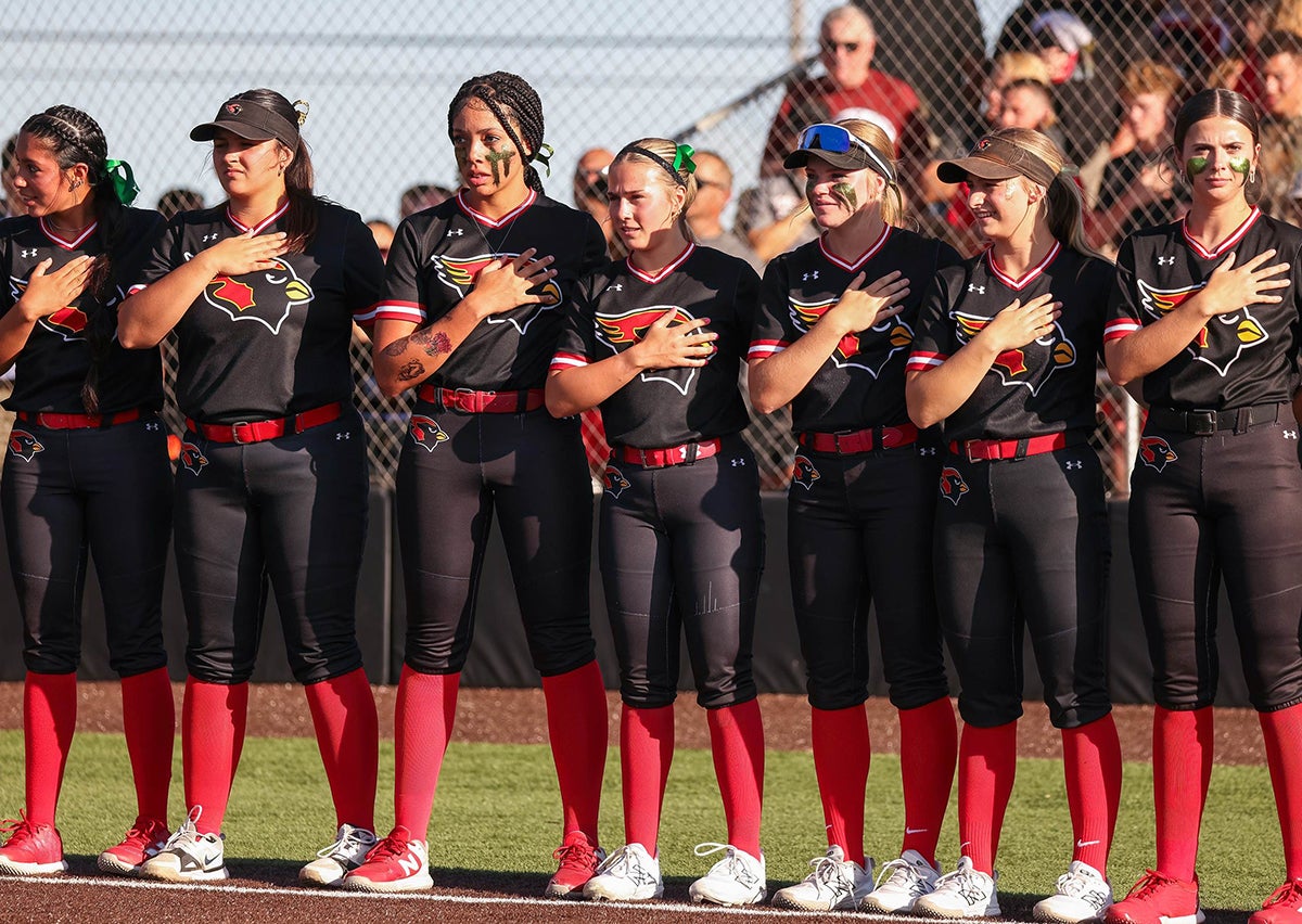 National No. 1 Melissa goes for its second straight state championship Friday against No. 8 Barbers Hill. The Cardinals have hit a national record 121 home runs this season. (PHOTO: Michael Horbovetz)