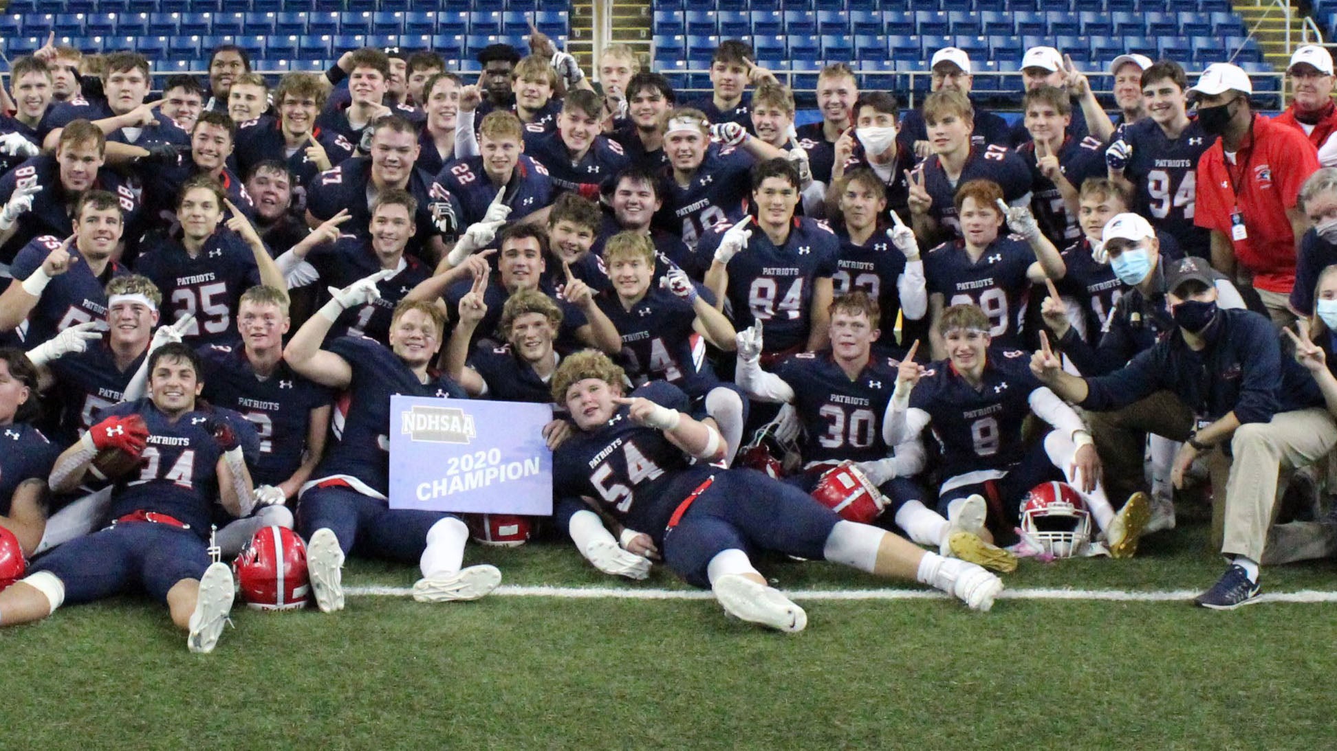 Andrew Leingang named 2020 MaxPreps North Dakota High School Football Player of the Year