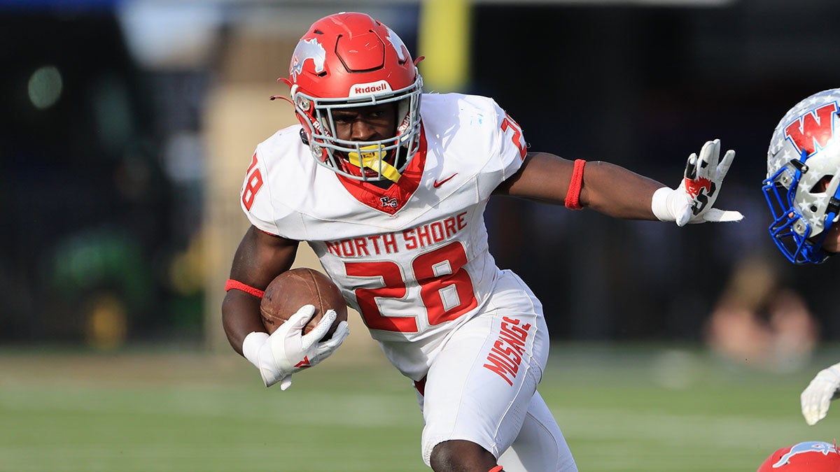 High school football: No. 6 North Shore defeats No. 22 Westlake 23-14 to set up title game grudge match with Duncanville