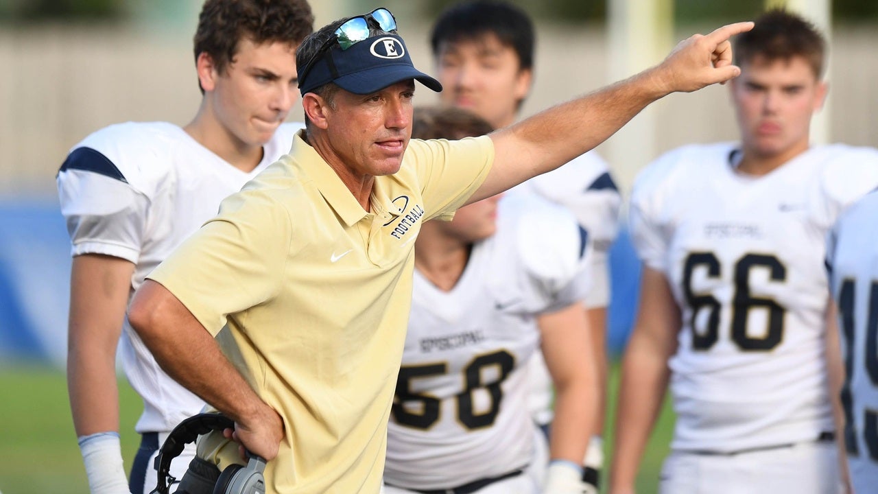 FOOTBALL: Episcopal opening '27 in Ireland