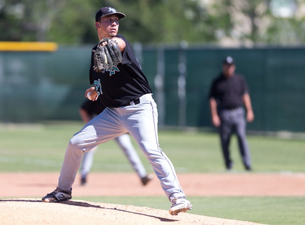 Aliso Niguel's Kyle Molnar took the loss Friday in the Division 2 Southern Section final, hurt by a pair of errors in the top of the first inning.