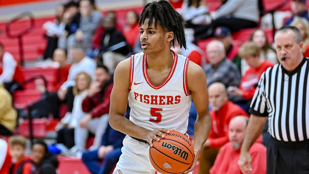 Kenwood of Chicago debuts in MaxPreps Top 25 high school basketball rankings