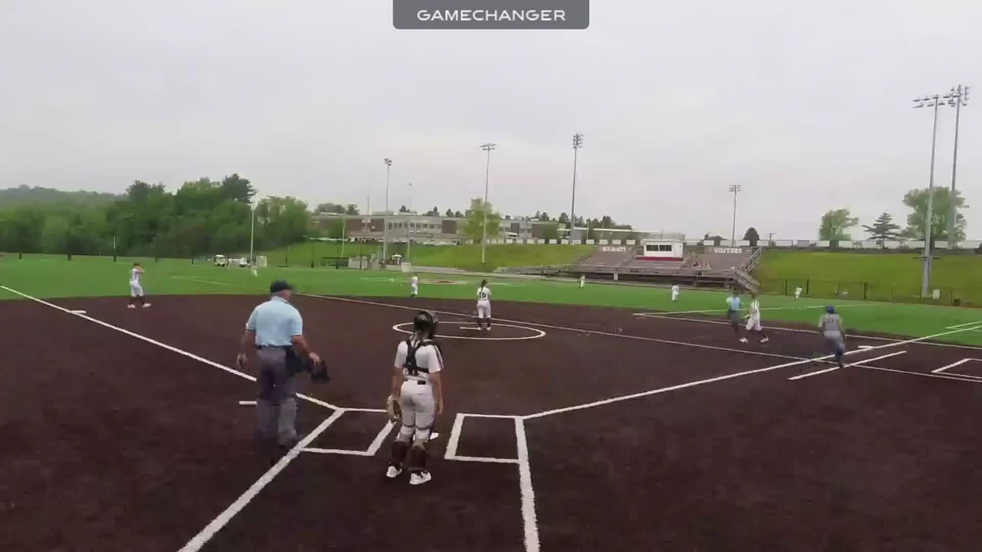 Softball Game Preview: Brookfield Bobcats vs. New Fairfield Rebe