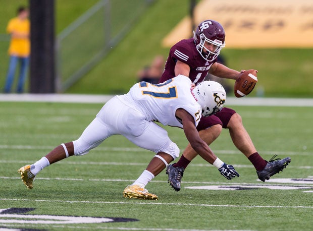 Cypress Ranch's Amaud Willis-Dalton has nine sacks on the season for the Mustangs.