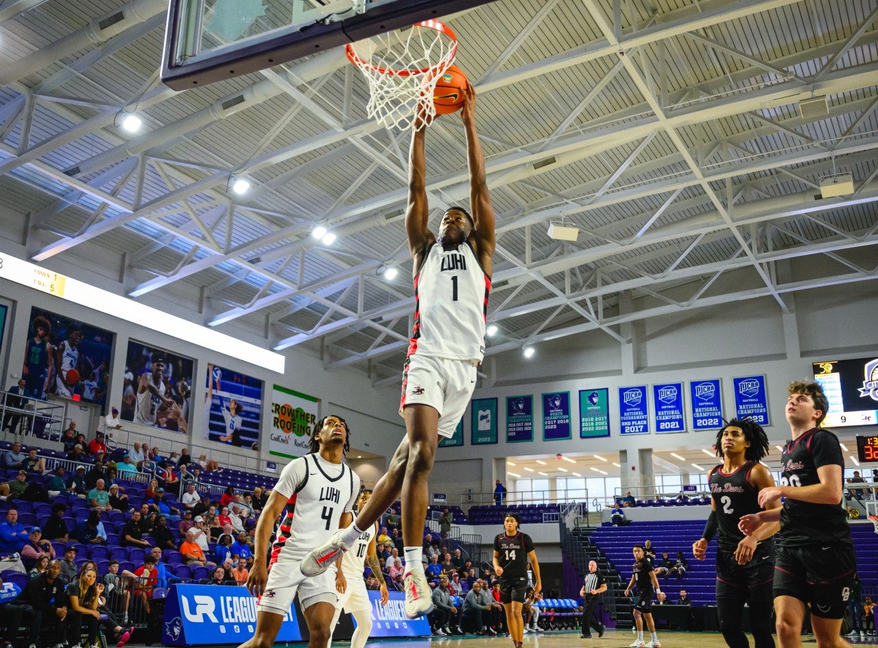 High school basketball: No. 2 Long Island Lutheran slips past No. 4 Don Bosco Prep 58-55 led by 17 points from Kayden Mingo