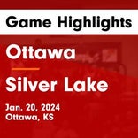 Silver Lake picks up 19th straight win at home