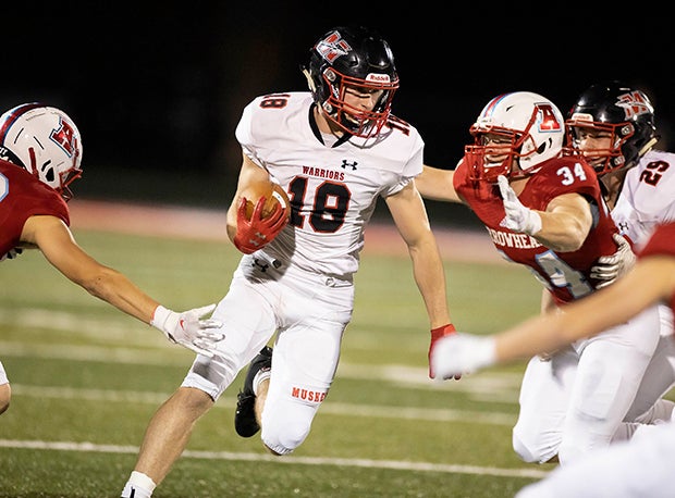 Muskego (Wis.) opened the season with a 32-24 win over Arrowhead (Wis.). 