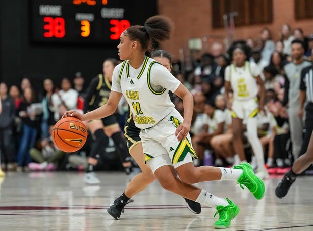 Ontario Christian sophomore Kaleena Smith scored 23 points as the No. 2 Knights beat No. 1 Archbishop Mitty 61-44 in the SI20 Showcase. The game was overshadowed, however, by an injury to Mitty five-star junior McKenna Woliczko in the second quarter. (Photo: Ernie Abrea)