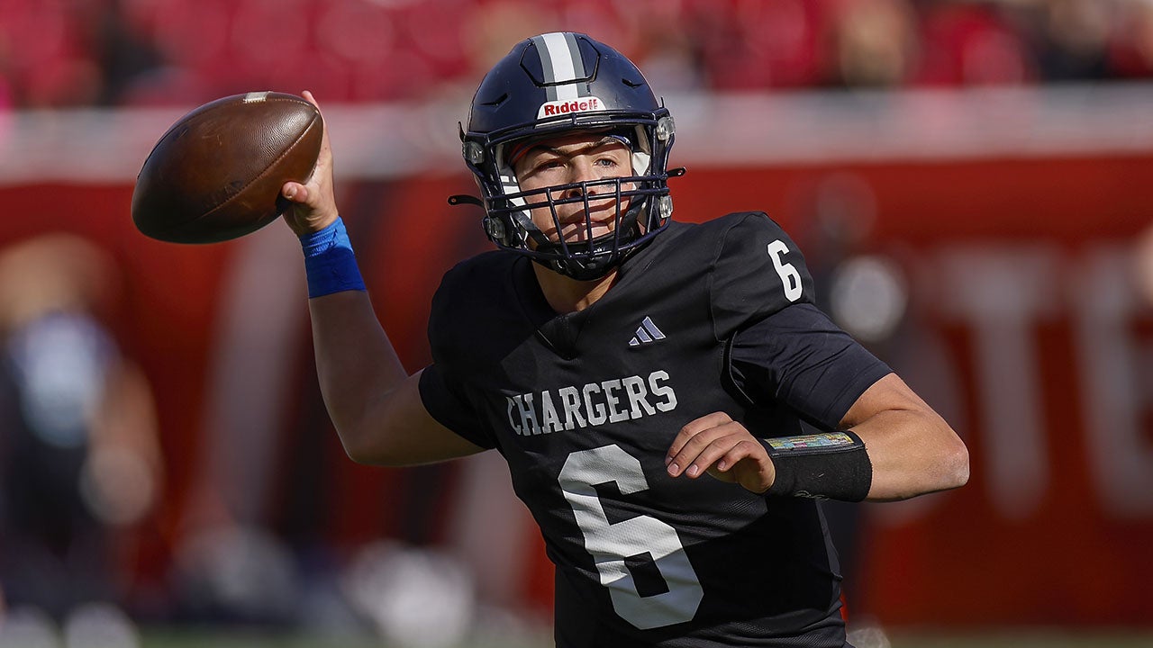 MaxPreps Top 25 high school football scores: No. 1 Mater Dei, No. 7 St. John Bosco both win setting up rematch in CIF Southern Section Division 1 championship