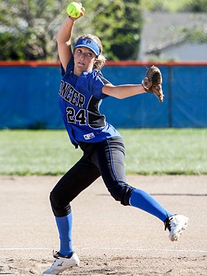 Holly Azevedo, Pioneer