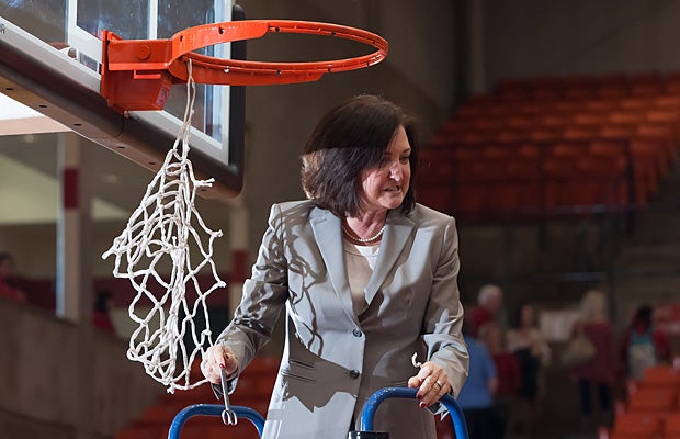 Cathy Self-Morgan led Duncanville to a 42-0 record, a Texas state title and the No. 2 spot in the Xcellent 25, earning MaxPreps Girls Basketball Coach of the Year honors in the process.