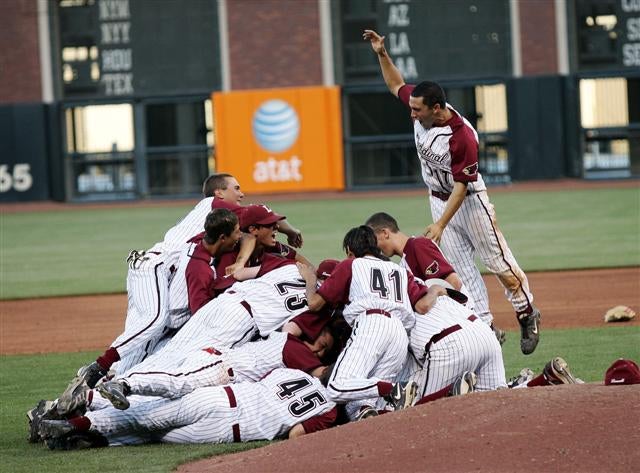 Lowell's 2007 dog pile at AT&T Park crystalizes Donohue's brillant 28-year career thus far.