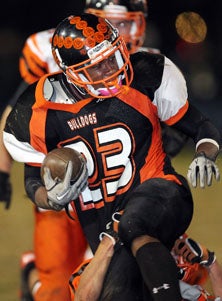 Curtis Goins rushed for 132 yards 
and two TDs for Vacaville.