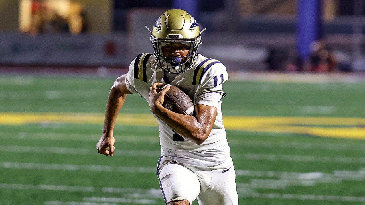 High school football: Matai Fuiava transfers from No. 2 St. John Bosco, clears way for Braves to start freshman Koa Malau'ulu