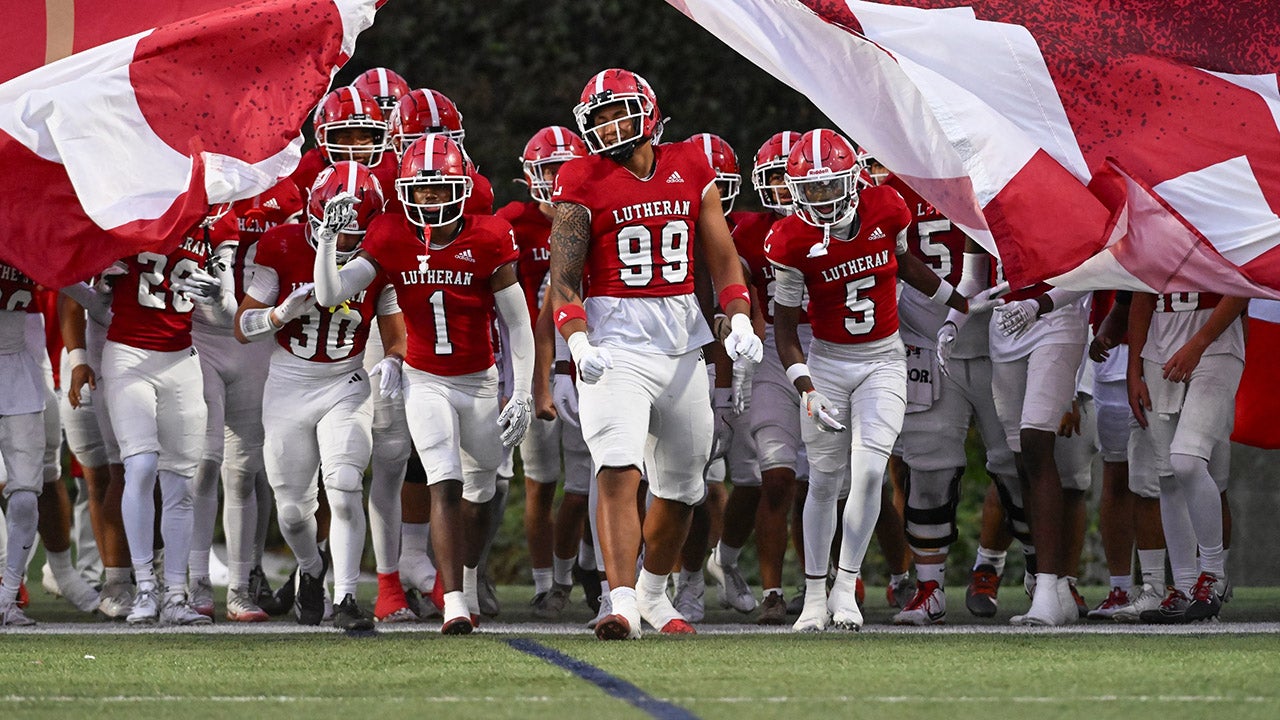 High school football rankings: Huge shakeup in MaxPreps Top 25 after Orange Lutheran upset of St. John Bosco