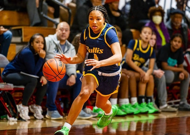 Adora Nwude of No. 3 Bullis scored 17 points at the Bulldogs held on to beat Lone Peak 59-50 on Thursday in the first day of the Nike Tournament of Champions in Arizona. (PHOTO: David Custer)