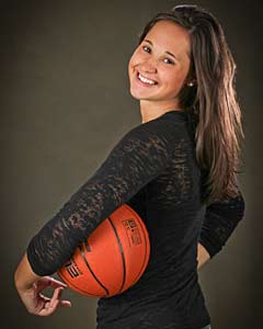 Dahlman averaged over 35 points per
game as a junior.