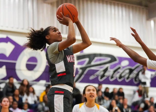 Mater Dei junior Nalani White made the game-winning 3-pointer in Thursday's 83-80 win over Centennial for the Southern Section Open Division title.  