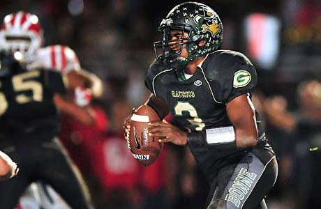 Troy Williams led Narbonne to a shutout victory against Crenshaw, which allowed the Gauchos to move to No. 1 in the Farwest.