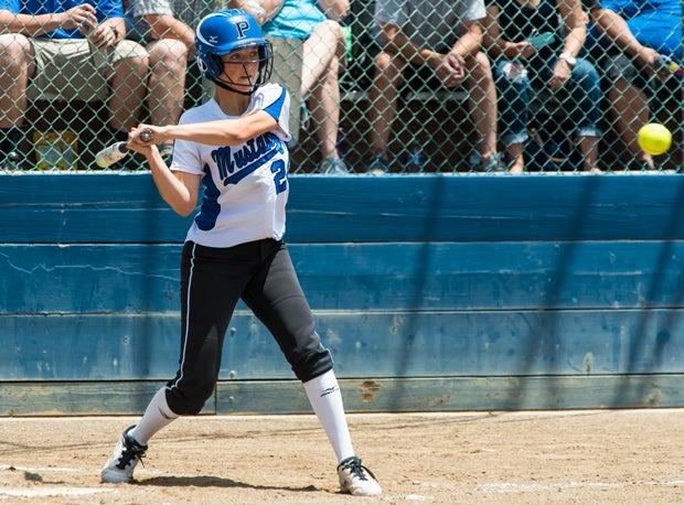 Holly Azevedo, Pioneer