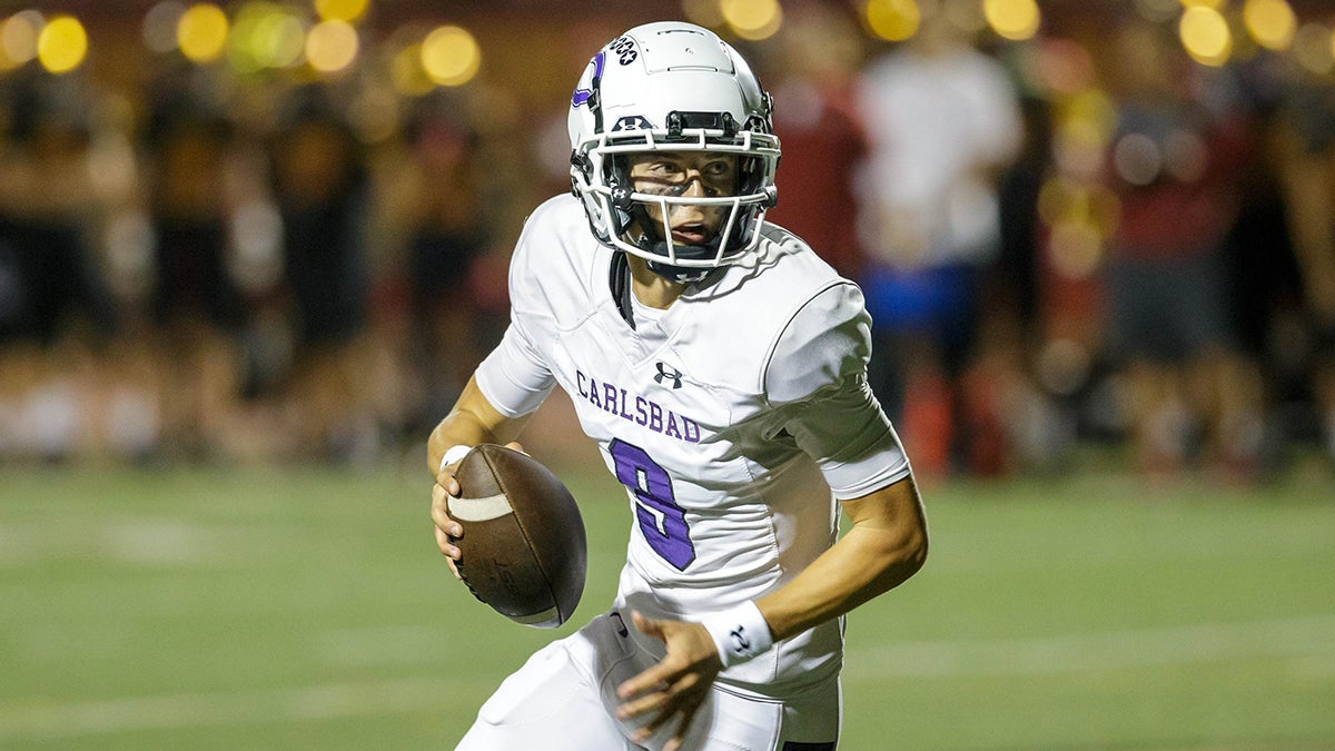 High school football: Top 10 high school football prospects in California