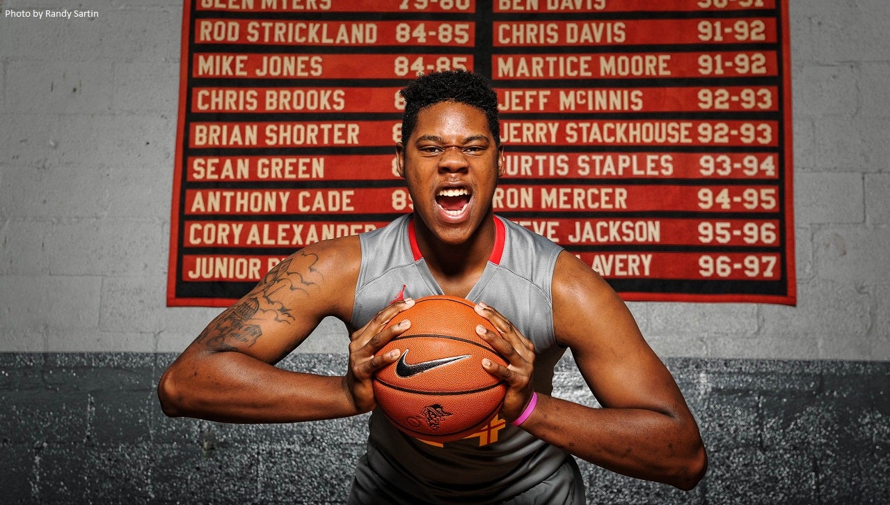 Netflix's 'Last Chance U' franchise hits the hardwood following East Los Angeles College