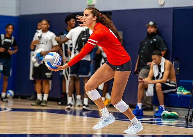 Cal commit Abby Zimmerman has helped No. 2 Redondo Union to a 12-1 start with wins over Southern California powers Mira Costa, Sierra Canyon, Marymount and Mater Dei. (FILE PHOTO: Kevin Deadwylier)