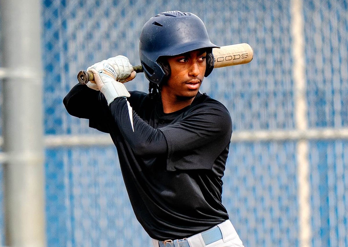 Kevion Duplessis of Burbank (Sacramento, Calif.) is No. 10 in the nation with 61 stolen bases. The junior got on base 55 times this season. (PHOTO: Steve Phang) 