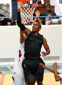 Tyree Robinson and No. 10 Lincoln (San Diego) face No. 8 Long Beach Poly in a California showdown tonight.