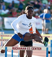 Sasha Wallace is the defending
state 100-meter hurdles champion.
She transferred from Holy Names
to Castro Valley before her
senior season.