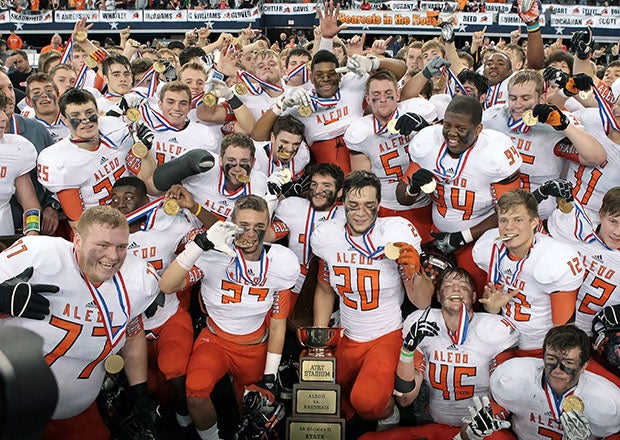 Aledo went 16-0 in 2013 en route to the Class 4A Division 2 state title in Texas, scoring a national record 142 touchdowns along the way. (Photo: Robbie Rakestraw)