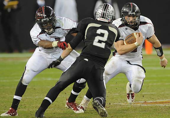 Desert Ridge and Hamilton battled for a state title last year.