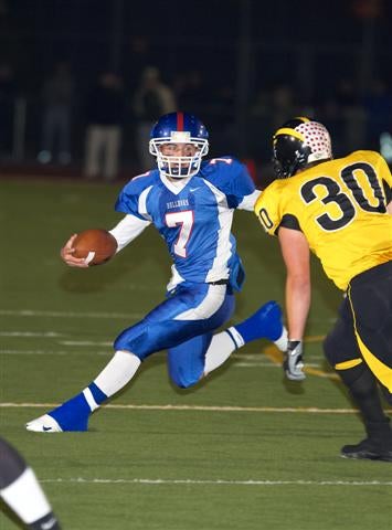 Folsom QB Dano Graves (7) could not be stopped.