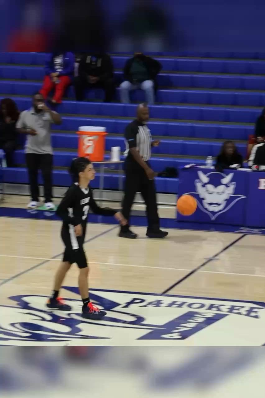 Basketball Recap: Angel Ortiz's Big Game Can't Quite Lead Leonard over Wellington