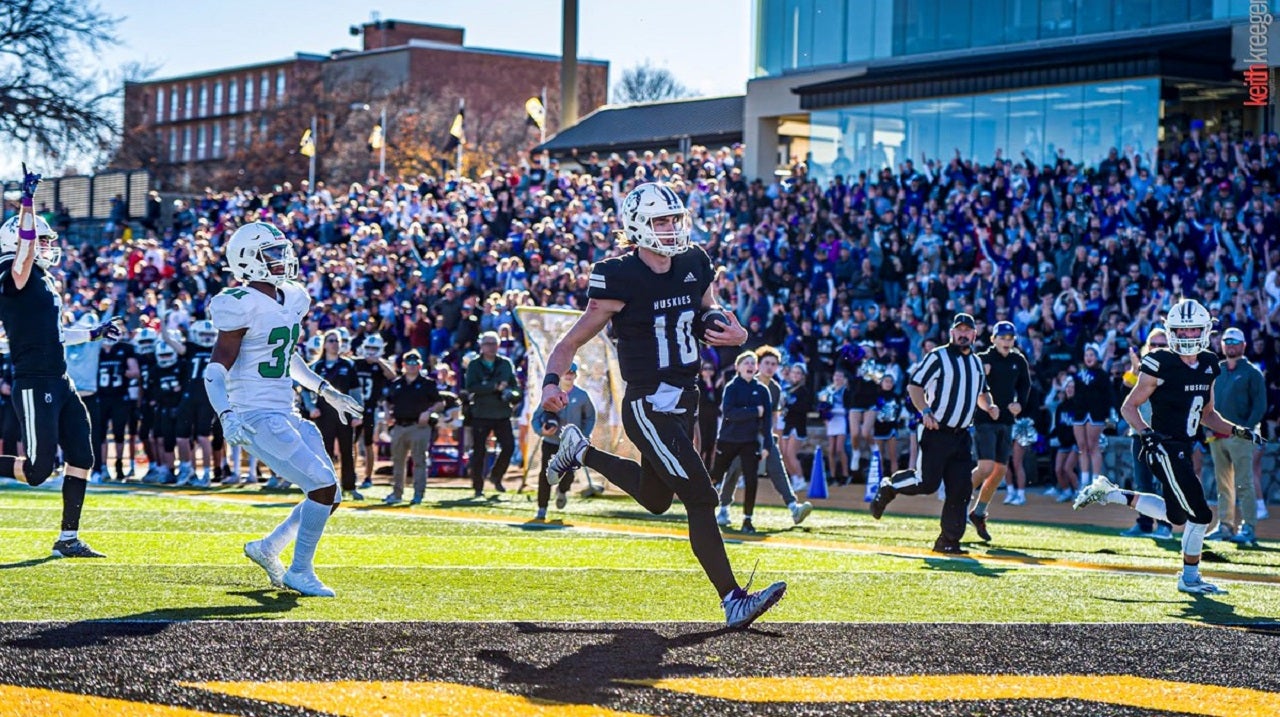 High school football rankings: Blue Valley Northwest finishes No. 1 in final Kansas MaxPreps Top 25